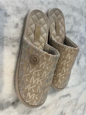 Michael Kors Beige Logo Quilted Slip-On Slippers